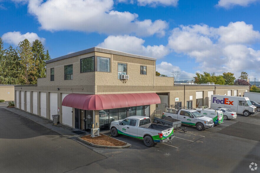 2900 SW Cornelius Pass Rd, Hillsboro, OR à louer - Photo de l’immeuble – Image 3 sur 7
