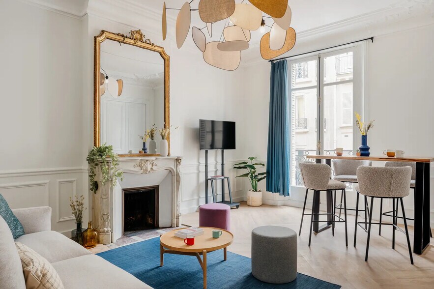 6 Rue De Clichy, Paris à louer - Photo de l’immeuble – Image 2 sur 7
