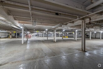 2100 S Washington Ave, Lansing, MI à louer Photo intérieure– Image 1 sur 3