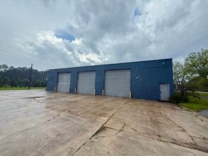 451573 SR 200, Callahan, FL à louer Photo intérieure– Image 2 sur 20