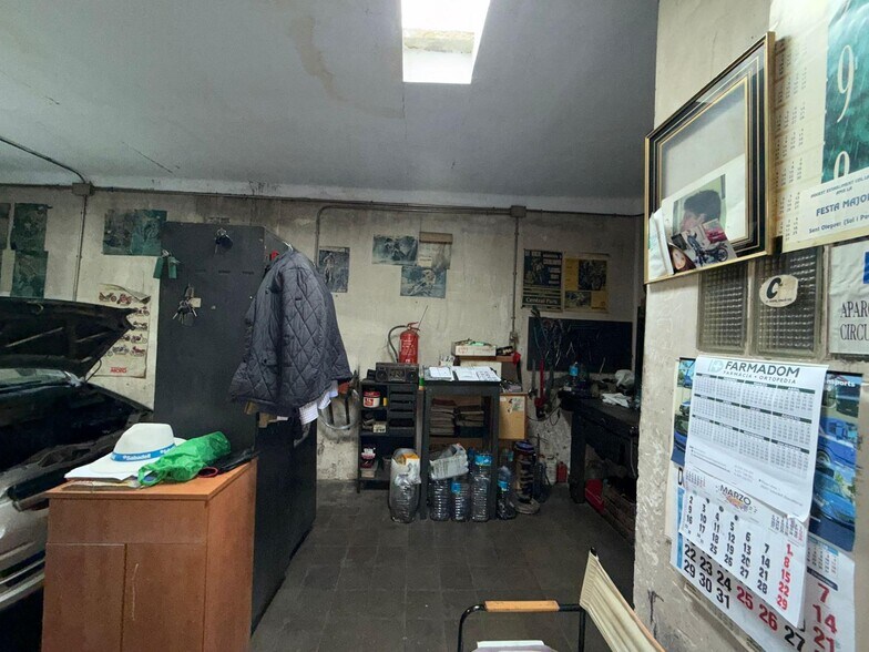 Immeuble residentiel dans Sabadell, Barcelona à vendre - Photo intérieure – Image 2 sur 2