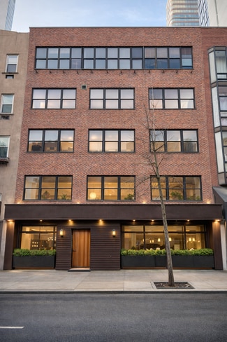 Plus de détails pour 216 E 49th St, New York, NY - Bureau à louer