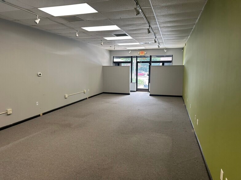 5150 Piper Station Plaza dr, Charlotte, NC à louer - Photo de l’immeuble – Image 3 sur 6