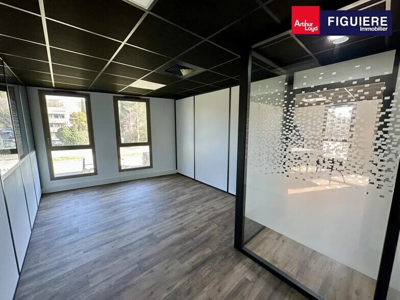 496 Avenue Henri Mauriat, Aix-en-Provence à louer - Photo de l’immeuble – Image 1 sur 18