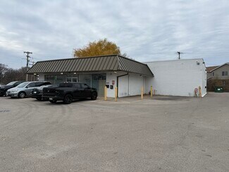 Plus de détails pour 1111 E Ogden Ave, Naperville, IL - Local commercial à louer