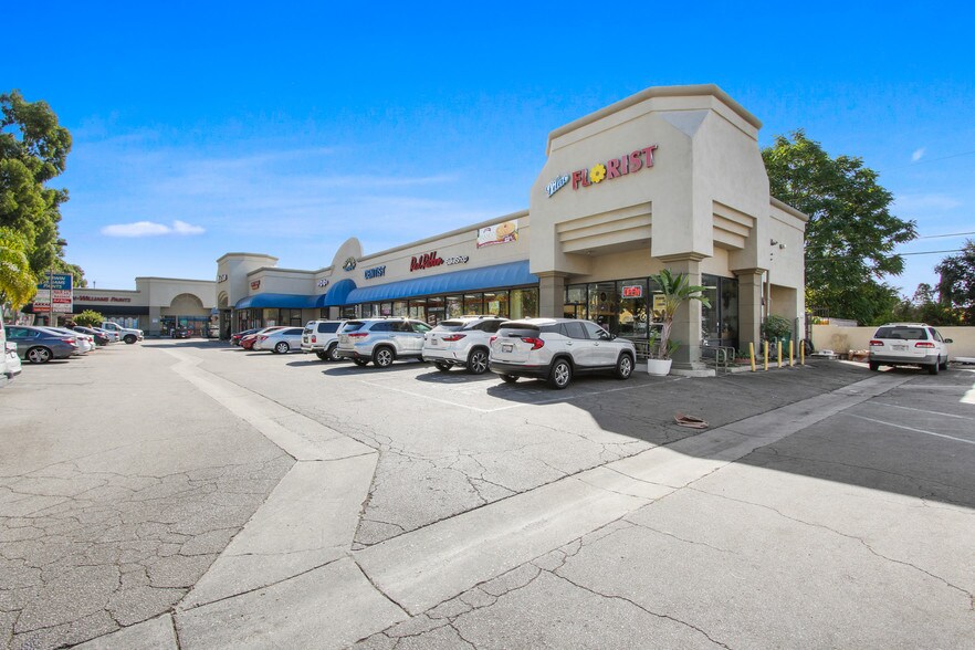 900-1000 E Colorado St, Glendale, CA à louer - Photo principale – Image 1 sur 10