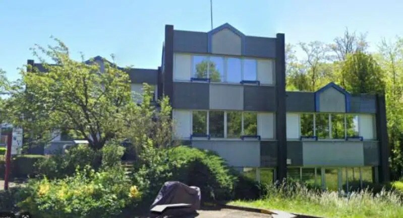 Bureau dans Lissieu à vendre - Photo de l’immeuble – Image 3 sur 12