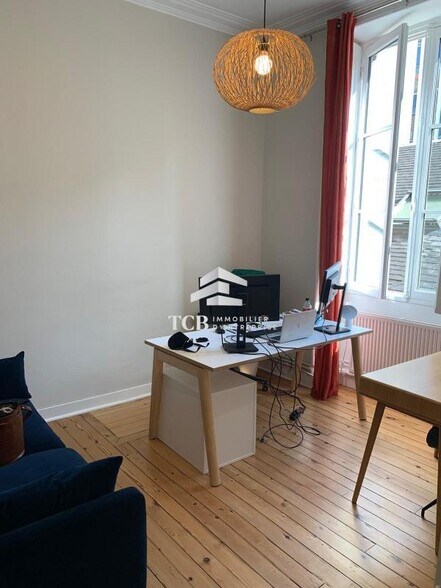 Bureau dans Nantes à louer - Photo de l’immeuble – Image 3 sur 8