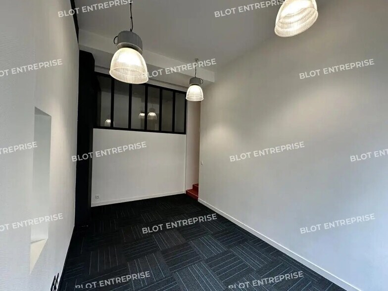Bureau dans Rennes à louer - Photo de l’immeuble – Image 3 sur 6