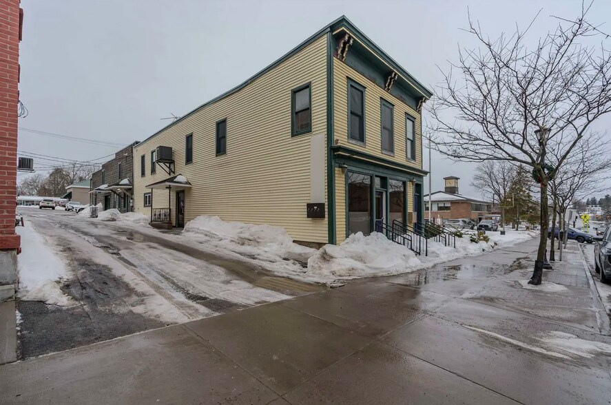 70 Main St, Canton, NY à vendre - Photo de l’immeuble – Image 2 sur 49