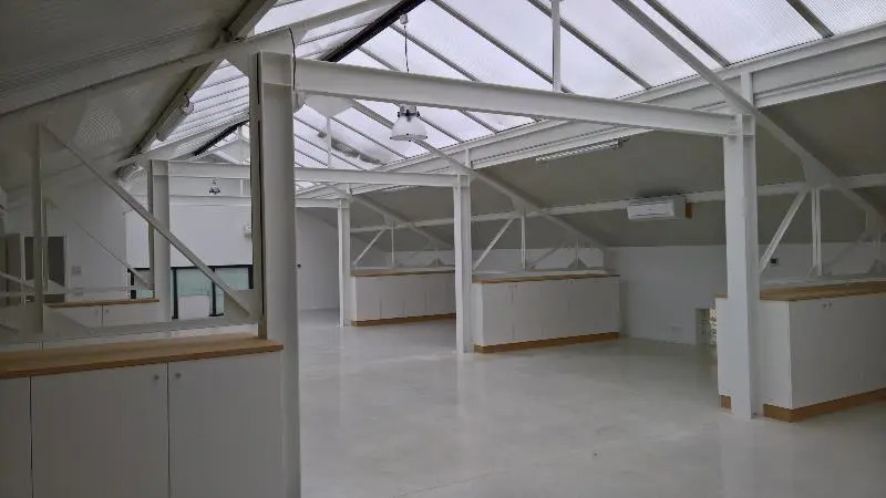 Local d'activités dans Saint-Maur-des-Fossés à vendre - Photo intérieure – Image 2 sur 2