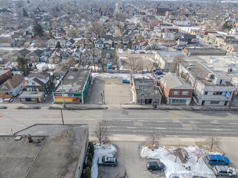 1346 Barton St E, Hamilton, ON à vendre - Aérien – Image 2 sur 2