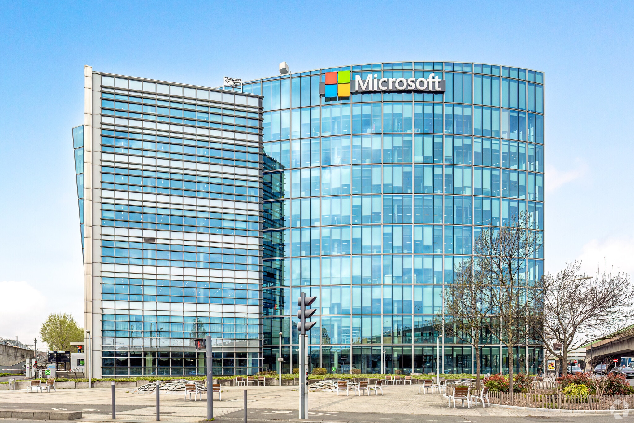 37-45 Quai Du Président Roosevelt, Issy-les-Moulineaux à louer Photo principale– Image 1 sur 4