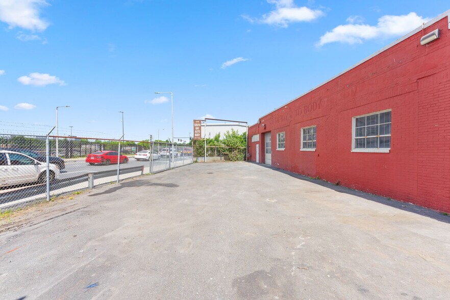 1176 Massachusetts Ave, Dorchester, MA à vendre - Autre – Image 2 sur 14