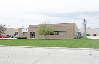 44461 Phoenix Dr, Sterling Heights, MI à louer Photo de l’immeuble– Image 2 sur 4