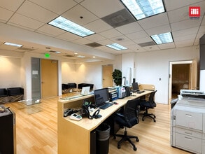 8900 Wilshire Blvd, Beverly Hills, CA à louer Photo intérieure– Image 2 sur 16