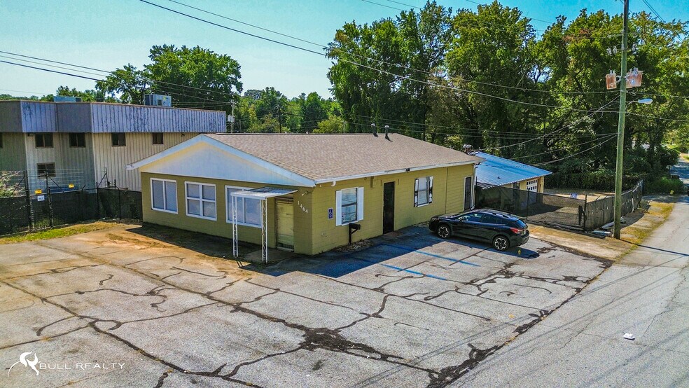 1464 Willingham Dr, East Point, GA à vendre - Photo de l’immeuble – Image 3 sur 25