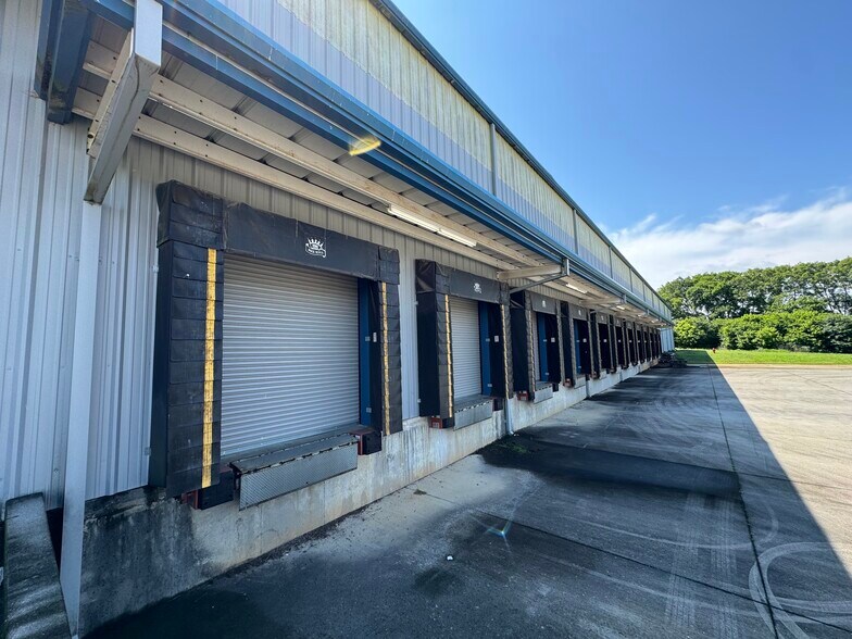 100 Enterprise Dr SW, Calhoun, GA à louer - Photo de l’immeuble – Image 3 sur 6
