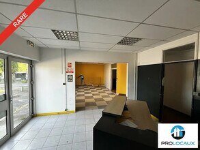 Local d'activités dans Creil à vendre Photo intérieure– Image 2 sur 3