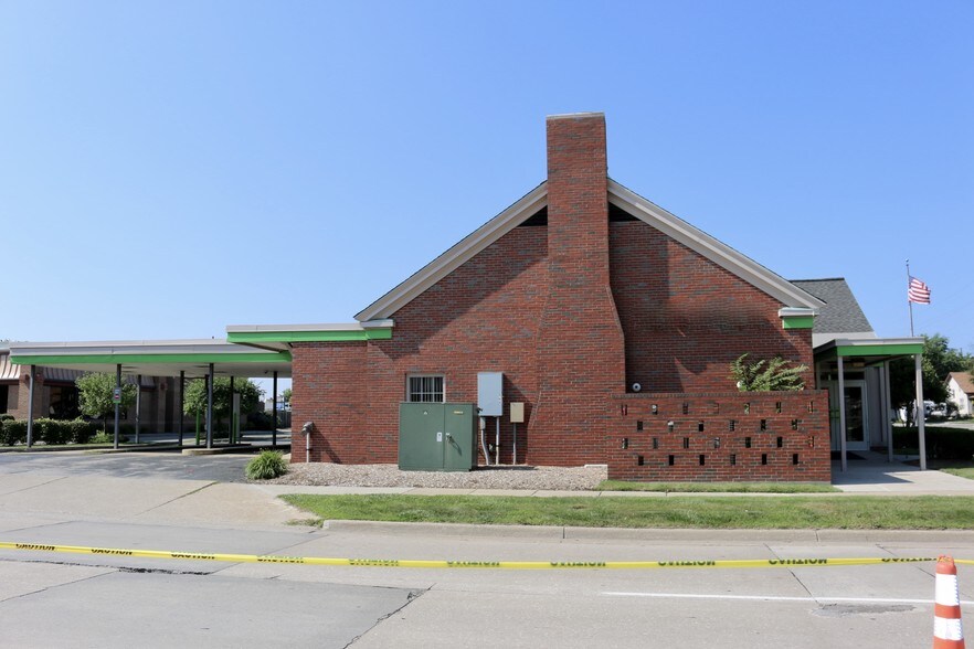 1617 23rd St, Port Huron, MI à vendre - Photo de l’immeuble – Image 2 sur 19