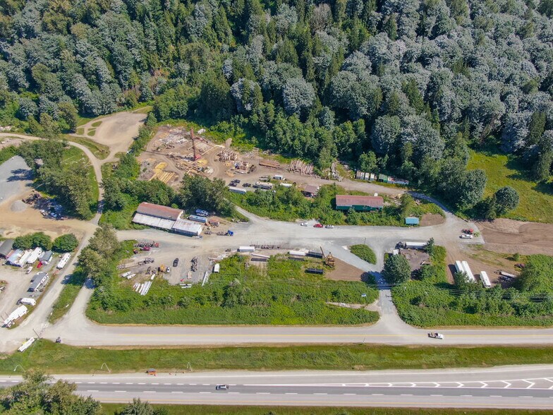 54370 Bridal Falls Rd, Rosedale, BC à vendre - Photo principale – Image 1 sur 46
