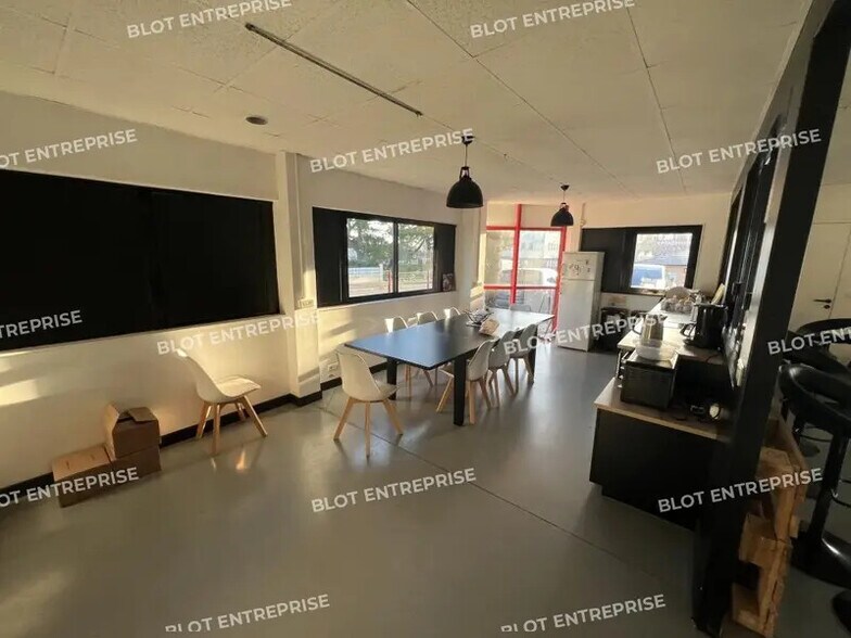 14 Rue Du Chemin Rouge, Nantes à vendre - Photo de l’immeuble – Image 3 sur 15