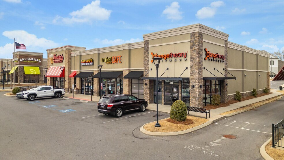 682-688 Paul Huff Pky, Cleveland, TN à louer - Photo de l’immeuble – Image 2 sur 29