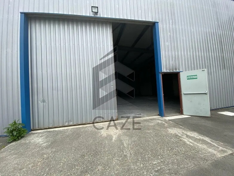 Industriel/Logistique dans Saint-Loubès à louer - Photo de l’immeuble – Image 3 sur 4