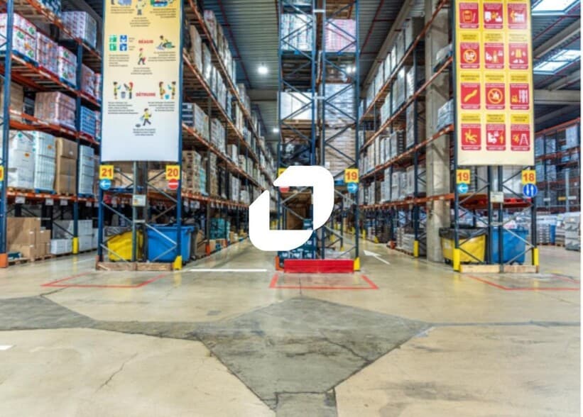 Industriel/Logistique dans Salon-de-Provence à louer - Photo de l’immeuble – Image 3 sur 5