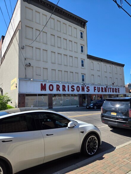230 Factory St, Watertown, NY à vendre - Photo de l’immeuble – Image 1 sur 36