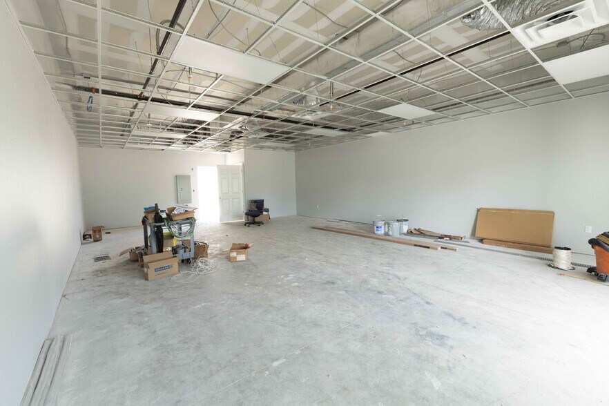 1124 Teague Trail, Lady Lake, FL à louer - Photo de l’immeuble – Image 3 sur 12