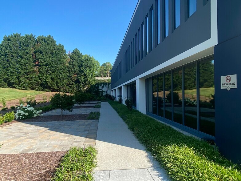 290 Interstate N Cir SE, Atlanta, GA à louer - Photo de l’immeuble – Image 3 sur 10