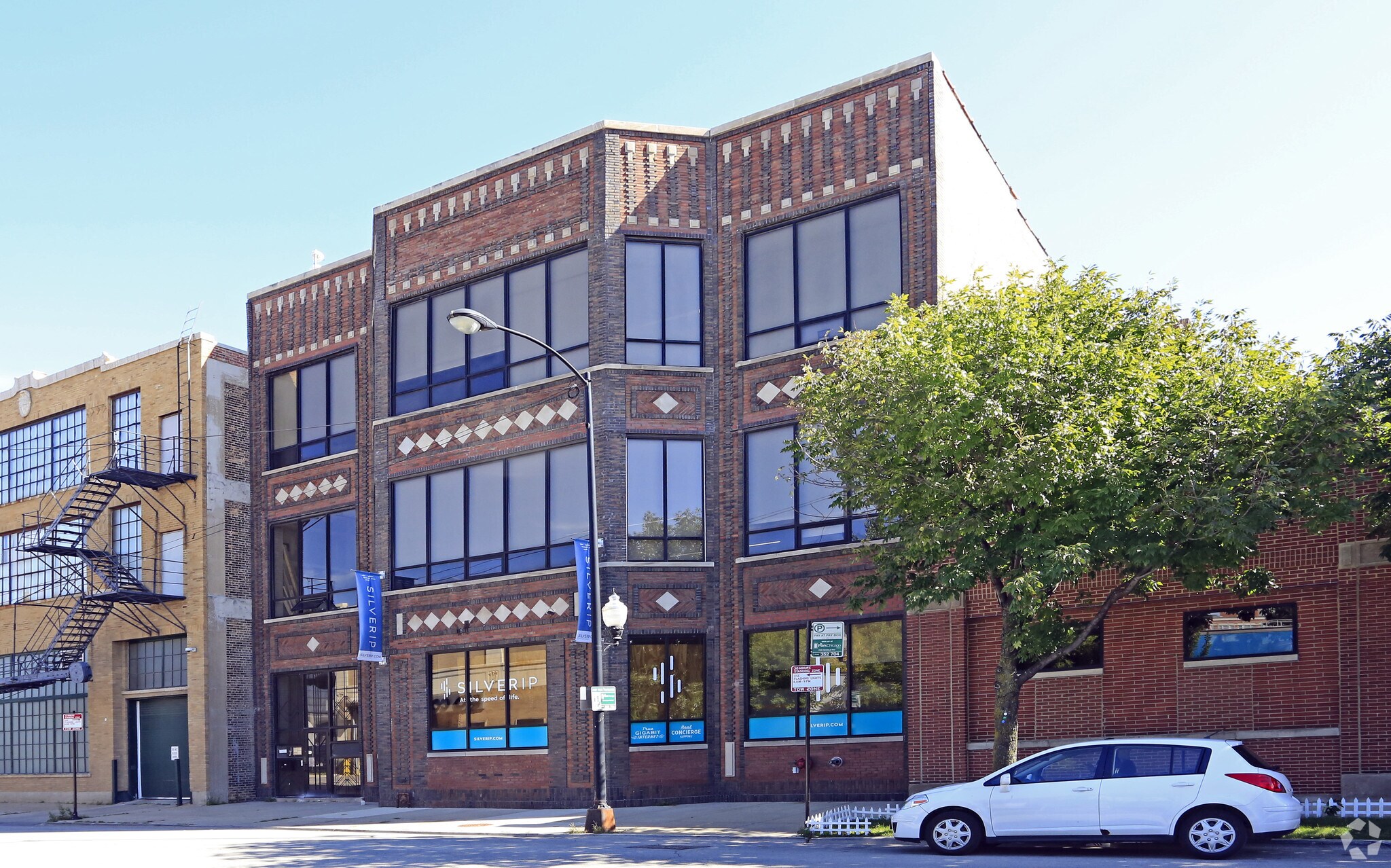 2241 S Wabash Ave, Chicago, IL à vendre Photo de l’immeuble– Image 1 sur 99