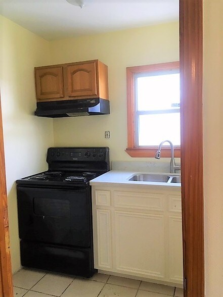 8453 Howard Dr, Houston, TX à louer - Autre – Image 3 sur 9