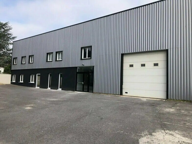 Local d'activités dans Tinqueux à vendre - Photo de l’immeuble – Image 1 sur 12