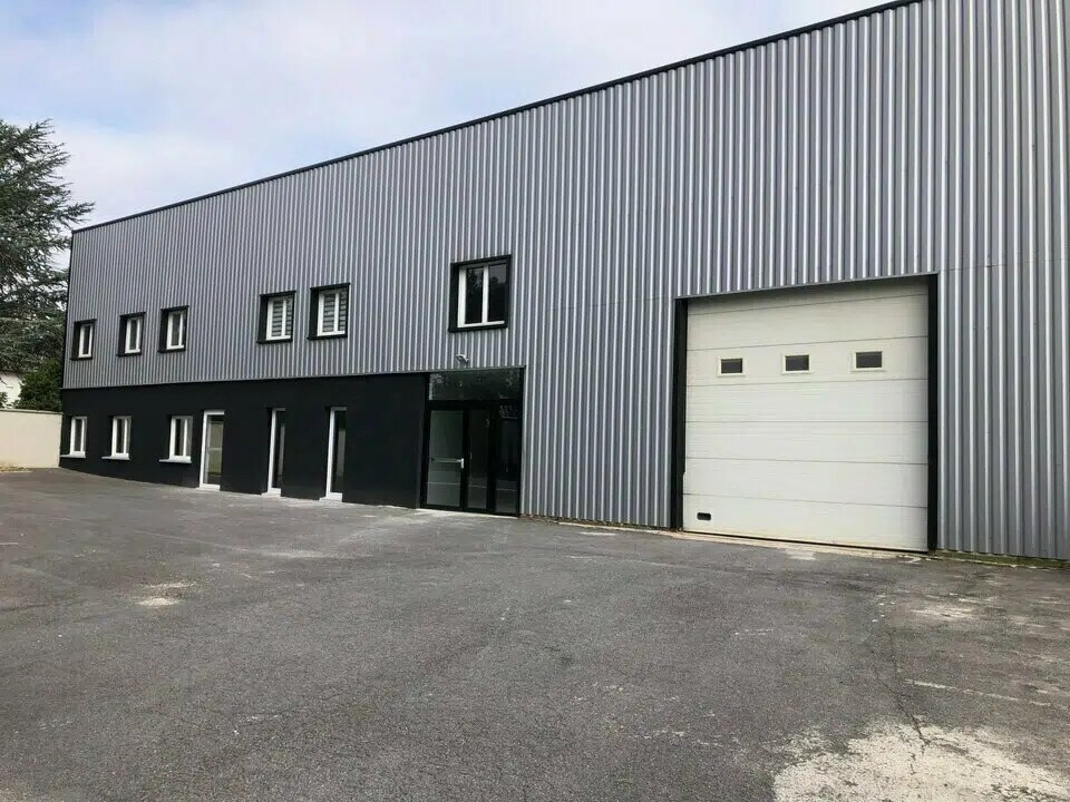 Local d'activités dans Tinqueux à vendre Photo de l’immeuble– Image 1 sur 13