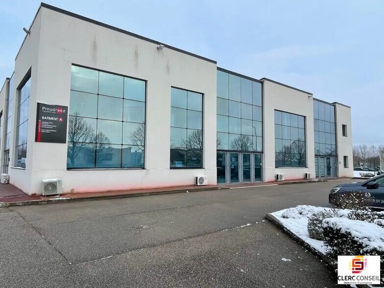 Bureau dans Évreux à louer - Photo de l’immeuble – Image 1 sur 3