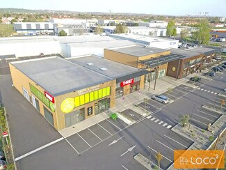 Plus de détails pour 161 Route De Paris, Fenouillet - Local commercial à louer