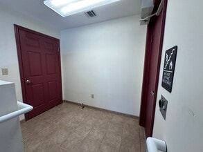 85 Hopper Ave, Waldwick, NJ à louer Photo intérieure– Image 1 sur 6