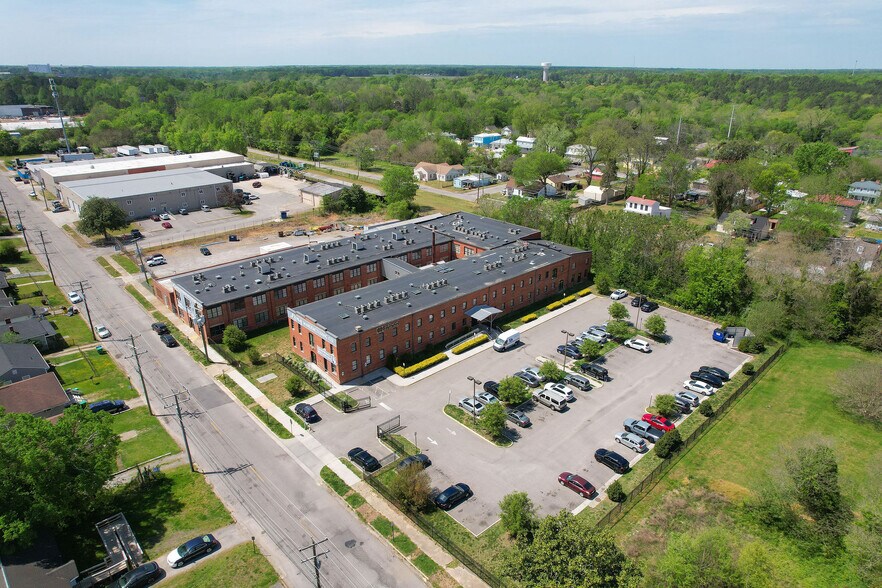 1131 Commerce St, Petersburg, VA à vendre - Photo de l’immeuble – Image 2 sur 33