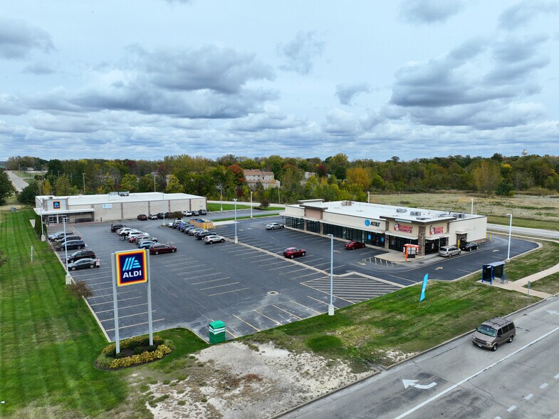 1210 18th St, Silvis, IL à louer - Photo principale – Image 1 sur 6
