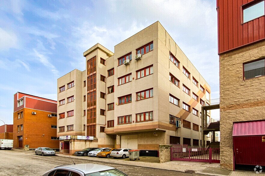 Industriel/Logistique dans Madrid, Madrid à vendre - Photo principale – Image 1 sur 2