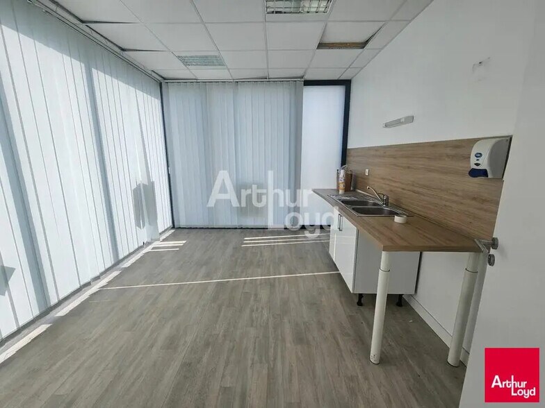 Bureau dans Angers à vendre - Photo de l’immeuble – Image 3 sur 3