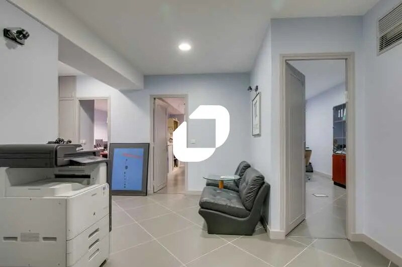 Bureau dans Paris à louer - Photo de l’immeuble – Image 3 sur 12