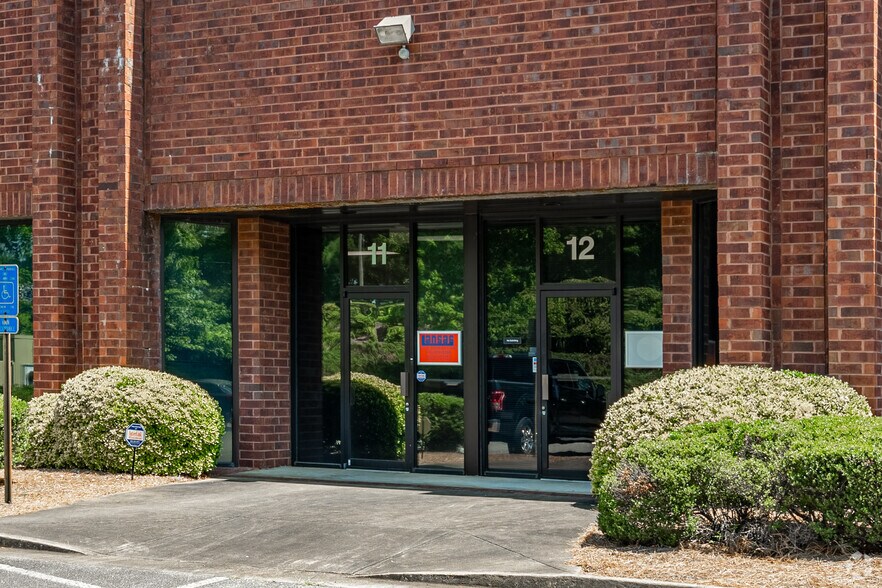 1165 Allgood Rd, Marietta, GA à louer - Photo de l’immeuble – Image 3 sur 4