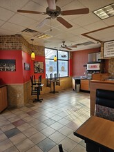 1629 E Michigan Ave, Lansing, MI à louer Photo intérieure– Image 2 sur 8