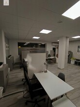 Bureaux/Local commercial dans Cáceres, Cáceres à louer Photo intérieure– Image 1 sur 7