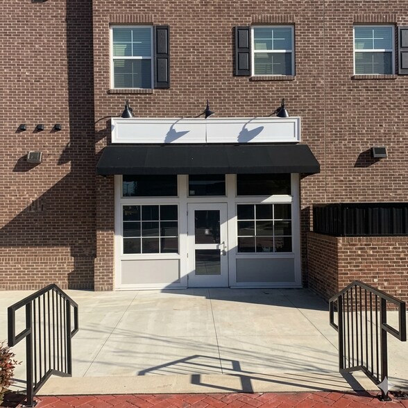 1600 Gathering Park Cir, Cary, NC à louer - Photo principale – Image 1 sur 1