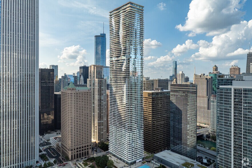 225 N Columbus Dr, Chicago, IL à vendre - Photo principale – Image 1 sur 40