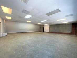 1443 N E St, San Bernardino, CA à vendre Photo intérieure– Image 2 sur 6